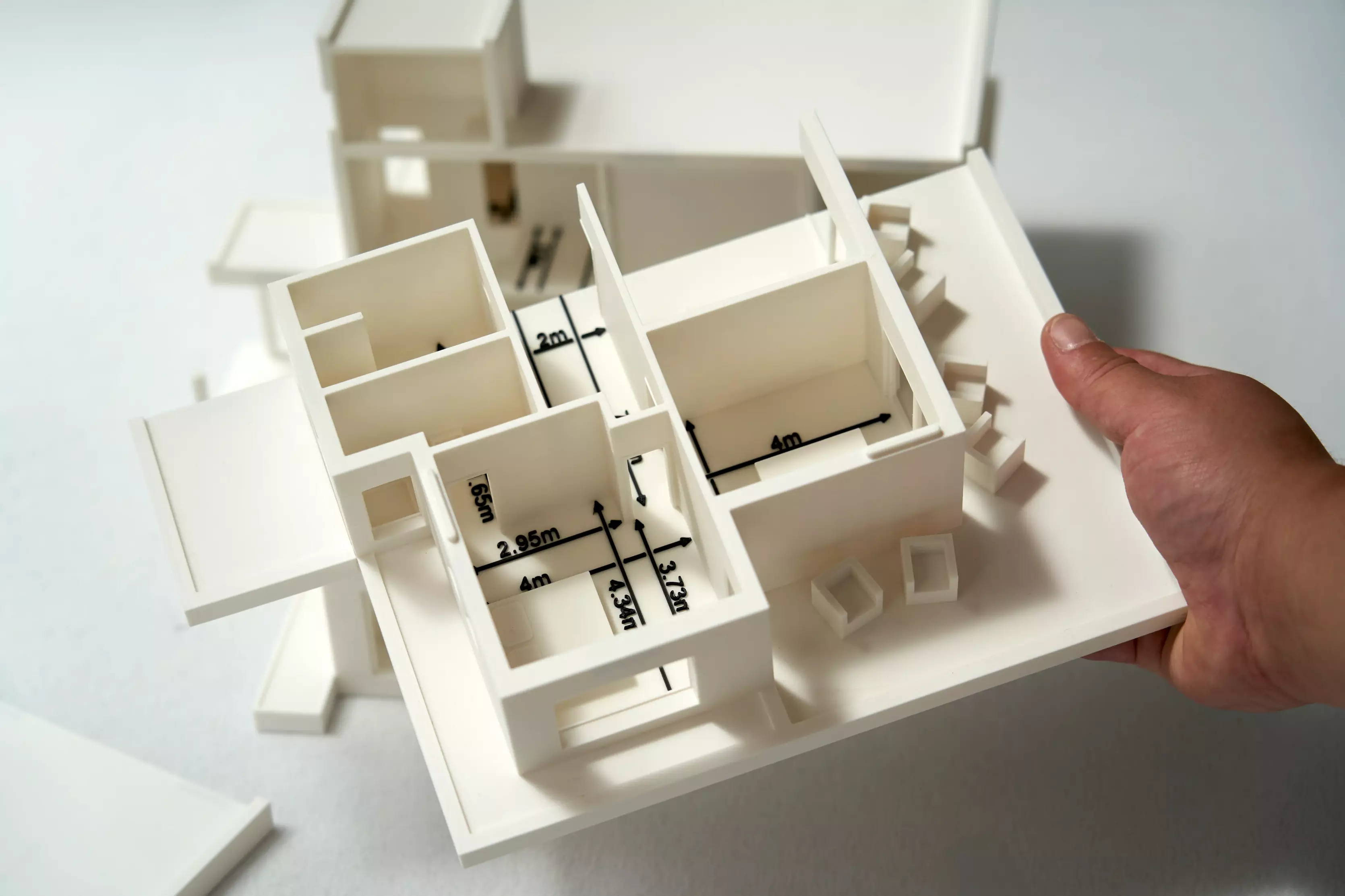 Obenansicht des modularen 3D-Modells einer griechischen Villa mit abgenommenem Dach